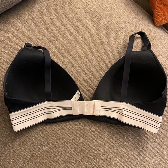 LIVELY Deep V No Wire Plunge Bra 36D - Picture 9 of 14